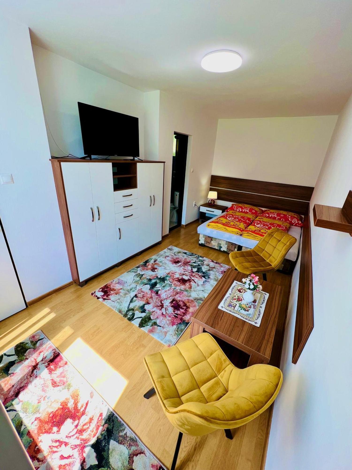 Privat Agnesa Hotell Zuberec Exteriör bild